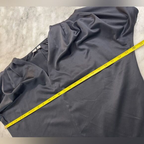 Go International Little Black Shift Dress. Size Medium - Picture 5 of 10